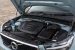Volvo XC40 T3 Momentum 2018 года (UK)